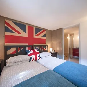 beautiful-3-bedroom-chalet-in-morzine.hotels-rhonealpes.com/